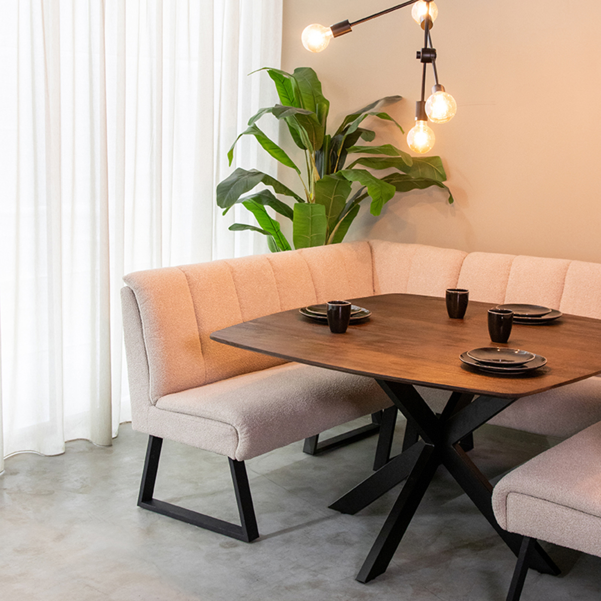 Esstische I_Blake - Quadratisch - Espresso - BRUIN - Mangoholz - Modern - LABEL51