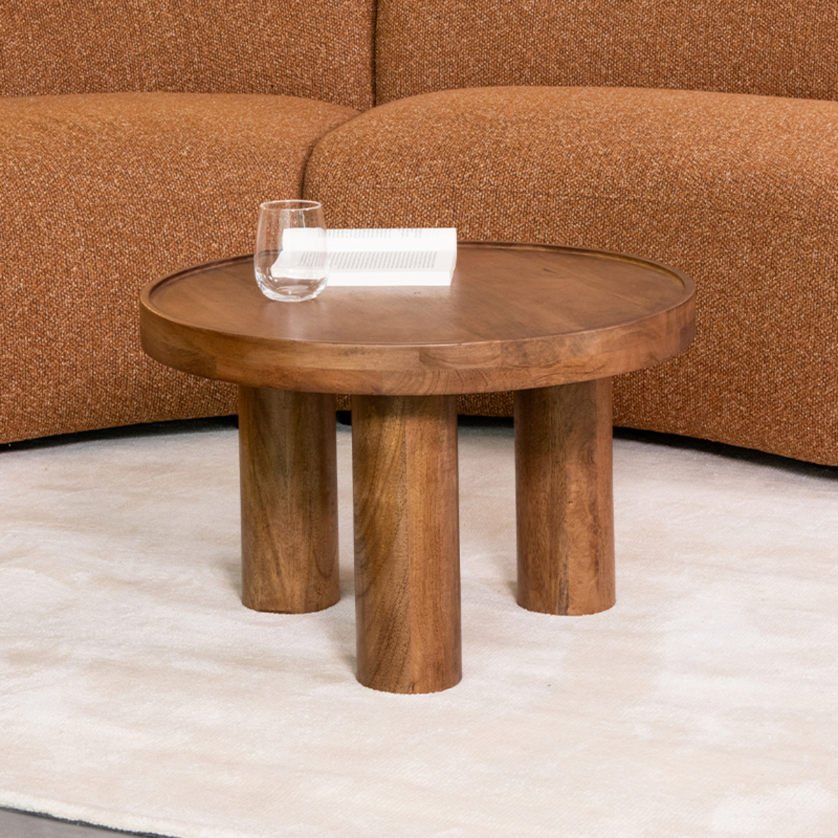 Couchtische I_Elly - Rund - Nature Smooth - Braun - Mangoholz - Ländlich - LABEL51