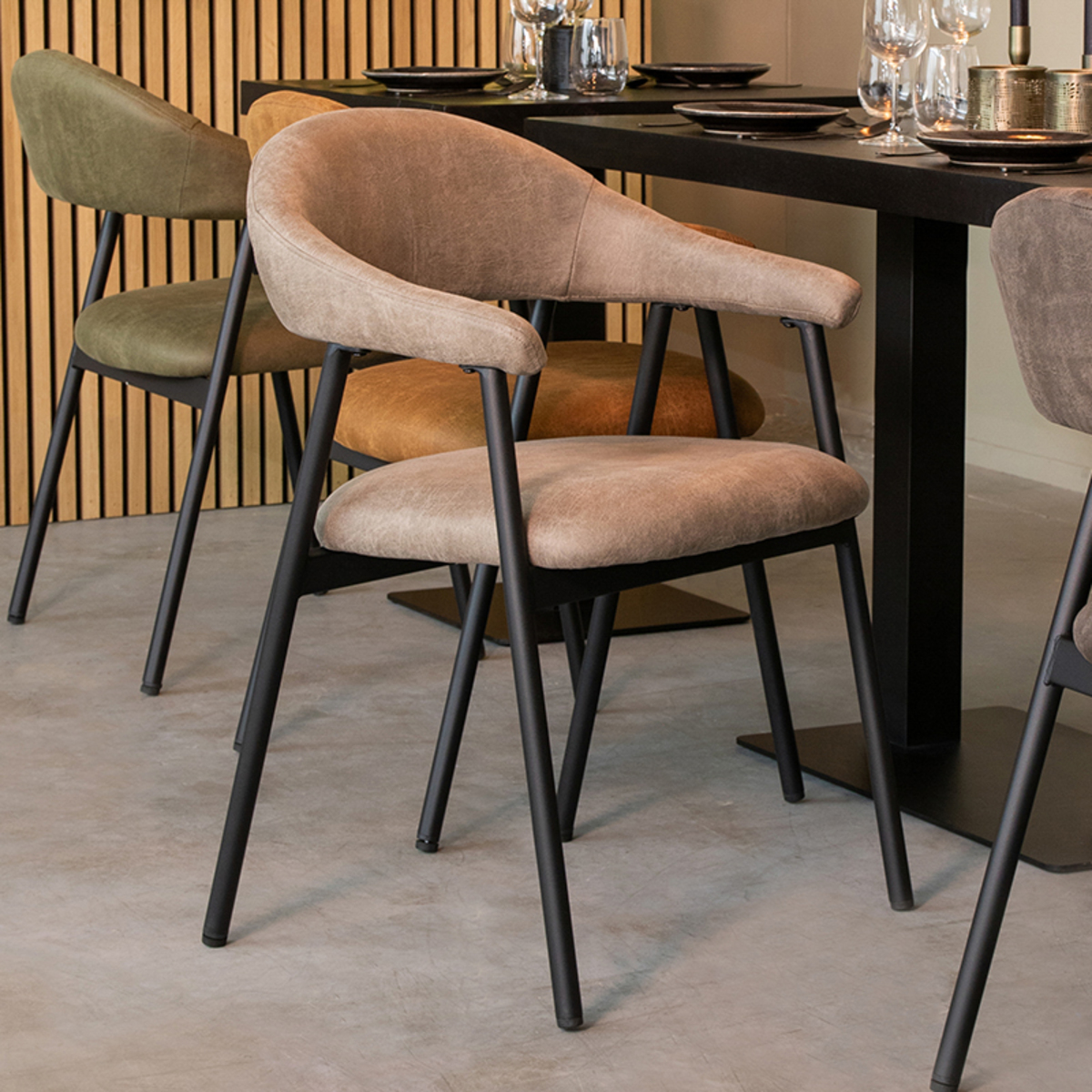 Esszimmerstühl I_Amaze - Armlehne - Taupe - Braun - Micro Suede - Modern - LABEL51