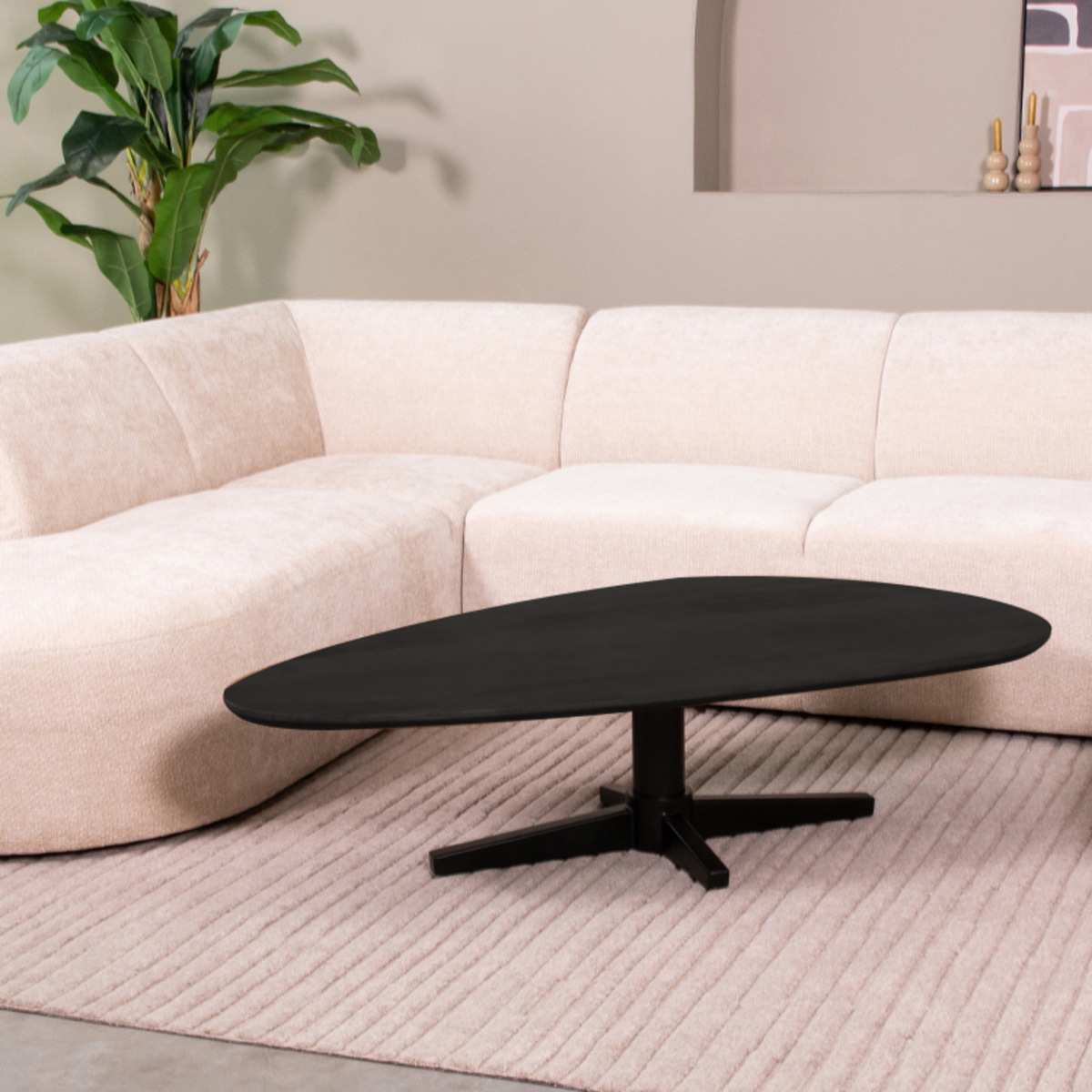 Couchtische I_Rosie - Oval - Schwarz - Mangoholz - Modern - LABEL51